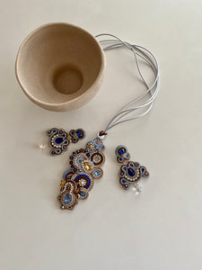 ETHNIC NECKLACE