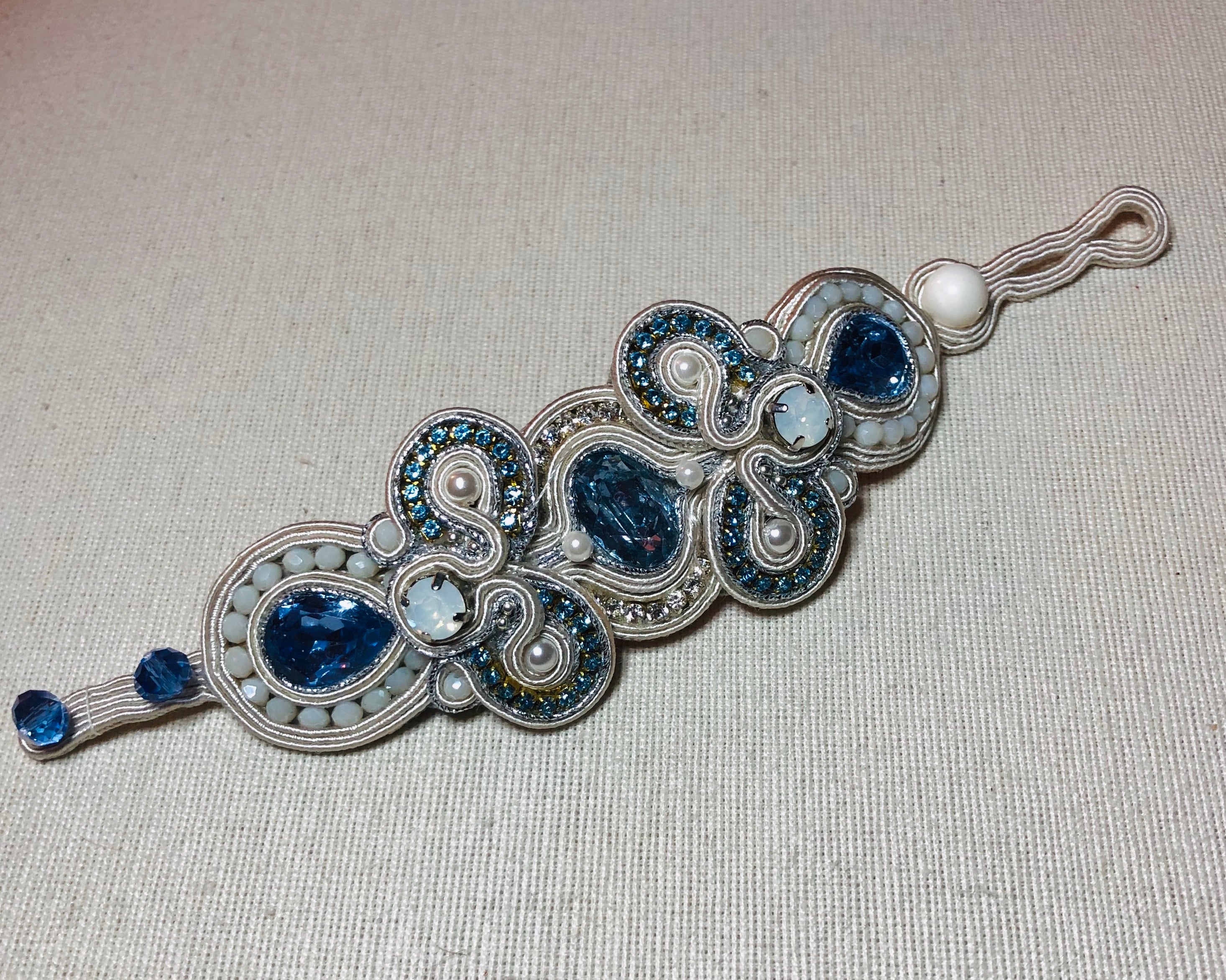 BLUE BRACELET