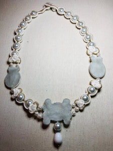QUEEN NECKLACE