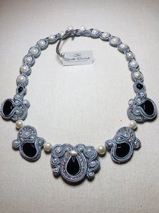 CAROL NECKLACE