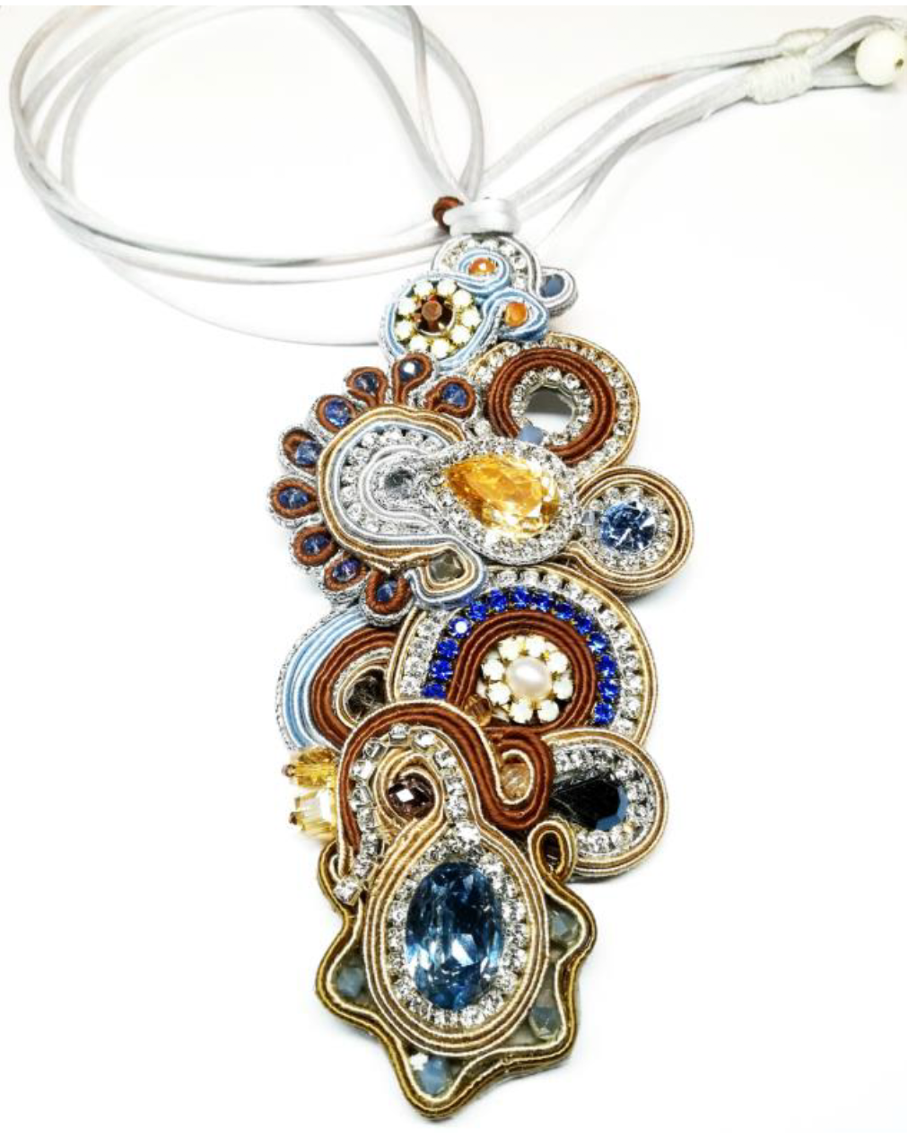 ETHNIC NECKLACE